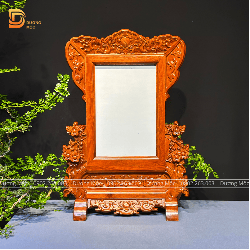 Khung Ảnh Thờ Hoa Mai Gỗ Hương KH07