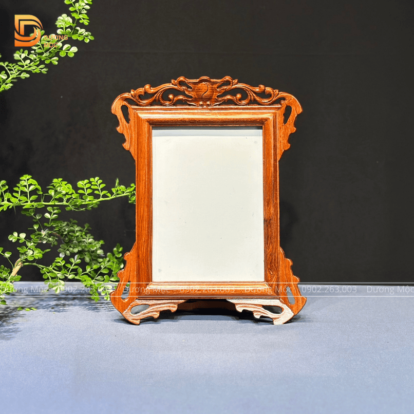 Khung Ảnh Thờ Treo Tường Gỗ Hương 18x24 cm KH23