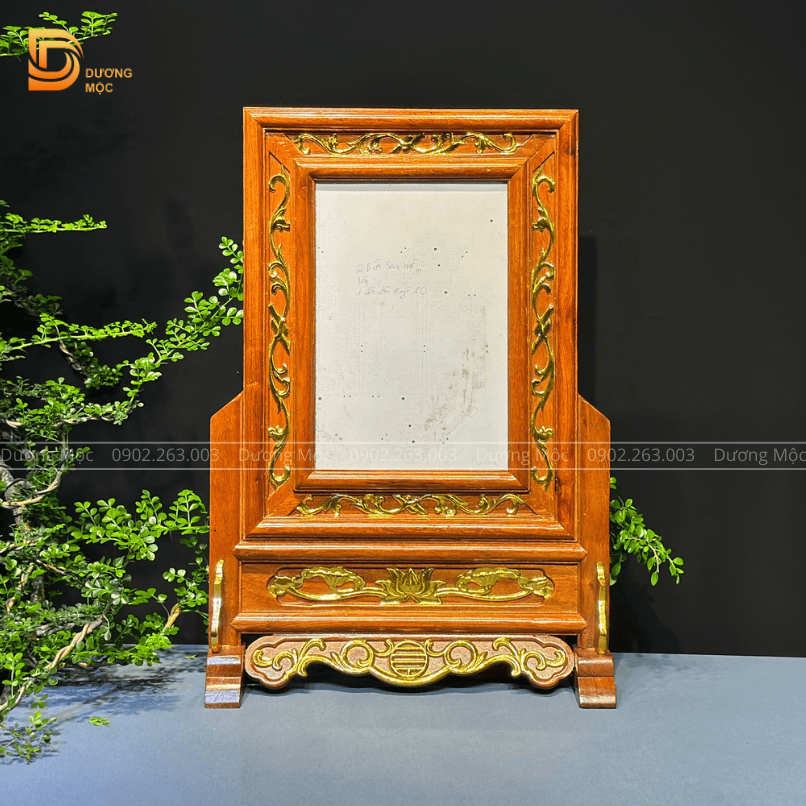 Khung Ảnh Thờ Gỗ Hương Hoa Sen Dát Vàng KH06