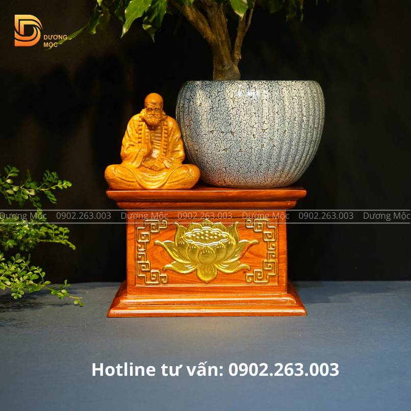 Đôn Vuông Gỗ Hương Chạm Sen Dát Vàng 30x20 DKT21