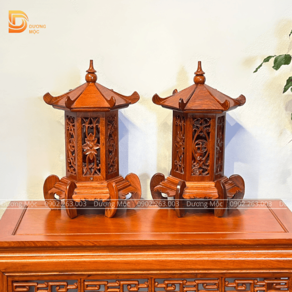 Cặp Đèn Thờ Lục Lăng Gỗ Hương DT02