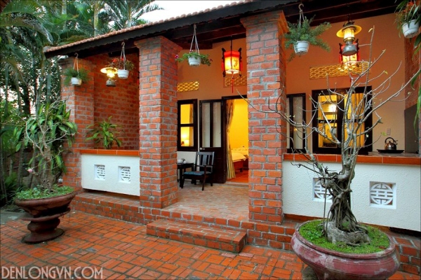 Trang trí nhà với đèn lồng gỗ cho đêm Giao Thừa
